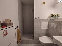 Zařízený byt 1+1 s balkónem v Brně blízko přehrady na ulici Fleischnerova - Foto 7