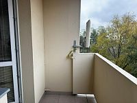 Zařízený byt 1+1 s balkónem v Brně blízko přehrady na ulici Fleischnerova - Foto 9