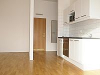 Pronájem cihlového bytu 1+kk s balkonem v centru Brna - Foto 2