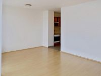 Pronájem bytu 1+kk s balkonem a garážovým stáním - , ul. DusíkovaBrno  - Foto 3