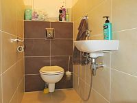 Pronájem cihlového bytu 2+kk s lodžií v Brně - Kamechách + garážové stání - IMG_4587a.jpg
