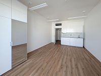 Pronájem novostavby kanceláře 29 m2, Komárovská - PXL_20260504_124322753.MP a.jpg