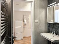 Pronájem novostavby kanceláře 29 m2, Komárovská - PXL_20260504_124943268.MP a.jpg