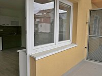 Pronájem cihlového bytu 1+kk s balkonem v Brně - Řečkovicích - IMG_5215a.jpg