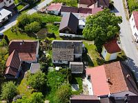 Rodinný dům 3+1 se zahradou, uzavřeným dvorem – Bednáreček - dji_fly_20250513_163518_559_1747257707954_photo_optimized.jpg