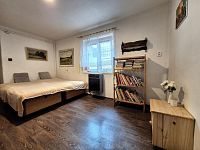 Rodinný dům 2+1 se zahradou a dvorem v centru Dačic - 18.jpg