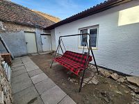 Rodinný dům 2+1 se zahradou a dvorem v centru Dačic - 23.jpg