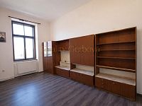 Prodej bytu 4+1 (108 m²) – centrum Jindřichova Hradce, ulice Sady - 13. Pokoj.jpg