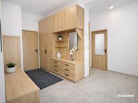 Prodej bytu 4+1 (108 m²) – centrum Jindřichova Hradce, ulice Sady - 16. Vstupní chodba Vizualizace.jpg