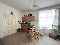 Pronájem bytu 2+1, 97 m2, nám.Míru Jindřichův Hradec - kuchyň 1.JPEG