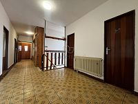 Prodej, rodinný dům se zahradou 606 m2 - Jindřichův Hradec - Sládkův kopec - 9.hala 1.patro.JPEG