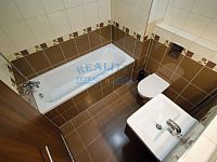 Prodej bytu 2+kk, 40,3m2, Farkašova ul., Praha  - Kyje - 10.jpg