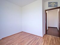 Prodej bytu 2+kk, 40,3m2, Farkašova ul., Praha  - Kyje - 7.jpg