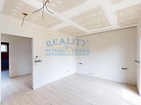 Prodej rodinného domu - novostavby 175 m2, pozemek 1121 m2 - Vetla-07142025_183658.jpg