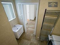 Pronájem bytu 2+kk, 41 m2, Černokostelecká, Praha - 10.jpg