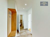 Pronájem bytu 2+kk, 41 m2, Černokostelecká, Praha - 13.jpg