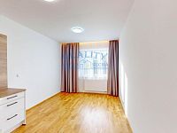 Pronájem bytu 2+kk, 41 m2, Černokostelecká, Praha - 4.jpg