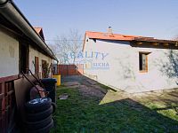 Prodej rodinného domu 130 m2, pozemek 1337m2, Chrášťany - Chotouň, okr. Kolín - 19.jpg