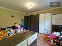 Prodej rodinného domu 130 m2, pozemek 1337m2, Chrášťany - Chotouň, okr. Kolín - 6.jpg