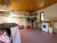 Prodej rodinného domu 130 m2, pozemek 1337m2, Chrášťany - Chotouň, okr. Kolín - IMG_8034.jpg