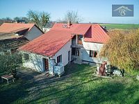 Prodej rodinného domu 130 m2, pozemek 1337m2, Chrášťany - Chotouň, okr. Kolín - MAX_0019.jpg