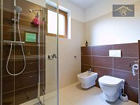 Prodej inteligentního rodinného domu 186m2, pozemek 438m2, Líbeznice - IMG_3168.jpg