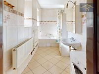 Prodej rodinného domu 190 m2, pozemek 422 m2, Nebužely - 10.jpg
