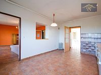 Prodej rodinného domu 190 m2, pozemek 422 m2, Nebužely - 7.jpg