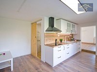 Prodej rodinného domu 204 m2, pozemek 690 m2 - 3.jpg