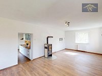 Prodej rodinného domu 204 m2, pozemek 690 m2 - 7.jpg