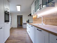 Prodej rodinného domu 204 m2, pozemek 690 m2 - IMG_8613.jpg