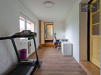 Prodej rodinného domu 204 m2, pozemek 690 m2 - IMG_8630.jpg