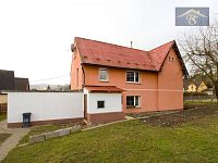 Prodej rodinného domu 204 m2, pozemek 690 m2 - IMG_8644.jpg