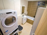 Prodej bytu 2+kk, 45m2, Ke kříži, Praha - Uhříněves - IMG_9644.jpg