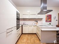 Pronájem bytu 3+kk, 92m2, centrum města - DSC_3935.jpg