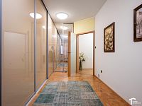 Pronájem bytu 3+kk, 92m2, centrum města - DSC_3946.jpg