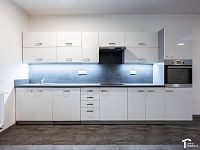 Pronájem bytu 2+kk, centrum města, 90m2 - DSC_4562.jpg