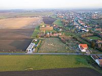 Nabídka prodeje stavebního pozemku – Dolní Ředice, okres Pardubice - DJI_0793.jpg