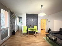 Pronájem zděného bytu 1+kk s lodžií a komorou - IMG_7373.jpg