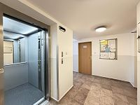 Pronájem bytu 1+kk s balkonem, sklep - IMG_7620.jpg