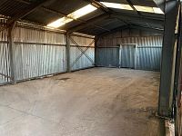 Pronájem plechové haly se zpevněnou podlahou - Plechová hala_2.jpg