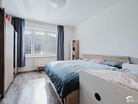 Prodej RD, Doubravice, 4 byty, 353m2, pozemek 1155m2 - byt č.1 ložnice.JPG