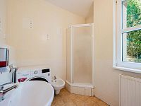 Pronájem bytu 3+kk s předzahrádkou a garáží - DSC_5829-HDR.jpg