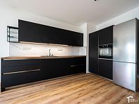 Pronájem mezonetového 3+kk s terasou a garážovým stáním - DSC_6073.jpg