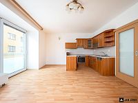 Pronájem bytu 3+kk – Pernerova 2802 - DSC_6123-Edit.jpg