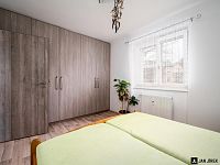 Pronájem bytu 3+1, 70 m² – Jiránkova 2206, Pardubice – Dukla - b-106.jpg