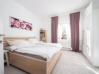 Rodinný dům se dvěma bytovými jednotkami (3+kk a 3+1), Pardubice - Studánka - DSC_3044-Edit.jpg