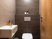 Pronájem zděného bytu 2+kk, balkon - Rokycanova-111.jpg