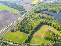 Prodej lesního pozemku u rybníka v Pohránově – jedinečné místo v přírodě - DJI_0075.jpg