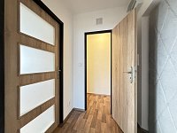 Pronájem moderního bytu 2+1 s komorou, lodžií a sklepem - IMG_7275.jpg